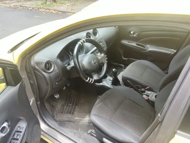 Nissan Versa SL 1.6 16V Flex Fuel 4P Mec. 2012