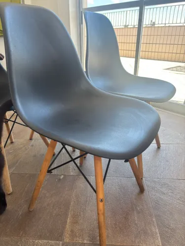 conjunto 4 cadeiras eames eiffel