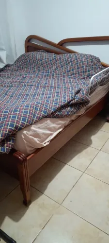 Cama com colchão Embuia casal king