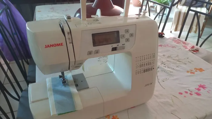 Máquina de costura Janome 
