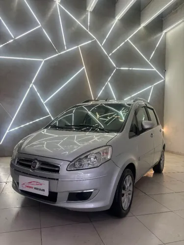 Fiat Idea Attractive 1.4 Fire Flex 8V 5P 2014