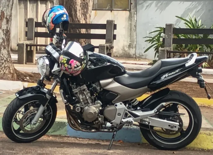 Vende-se 