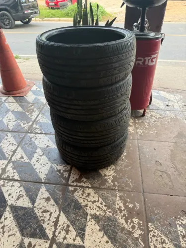 Pneus 185/35/17 novos
