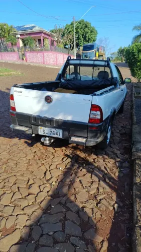 Fiat Strada 1.4 MPI Fire Flex 8V CS 2012