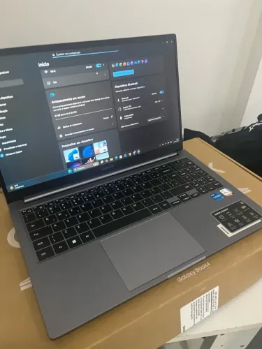 GALAXY BOOK 4 MUITO NOVO