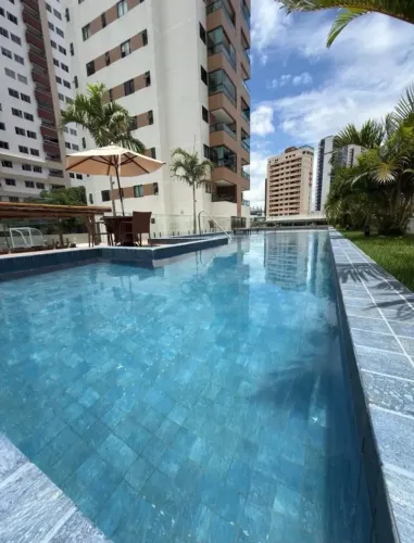 Manaíra - Alugo amplo apartamento com excelente localização, lazer completo.