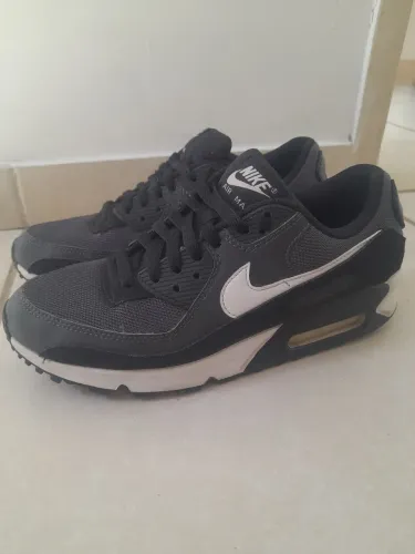 Tênis Nike Air Max 90