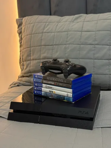 PlayStation 4 FAT +7 Jogos - ZERADO