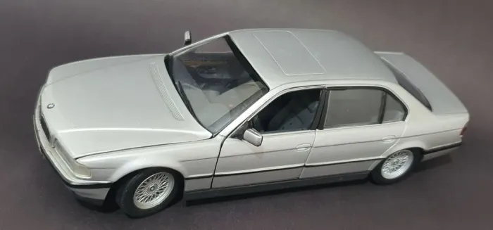 BMW 750i Pauls Models +Dodge Magnum RT DubCity Jada Toys 1/24