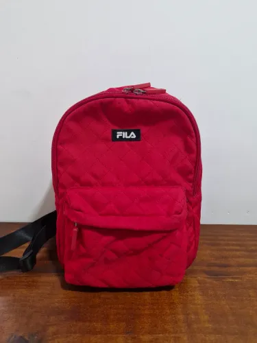 Mochila Fila Original Vermelha Matelassê Compacta