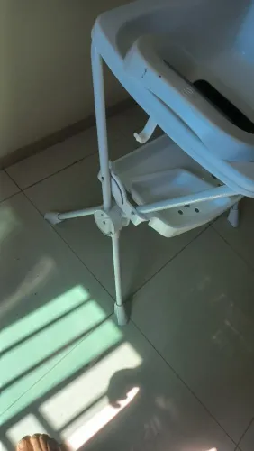 Banheira de bebê usada poucas vezes