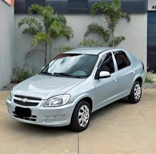 Chevrolet Prisma Sed. Joy/ LS 1.0 8V Flexpower 4P 2012