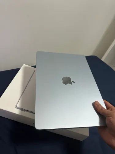 MacBook Air M4 16GB RAM 256gb SSD 13pol