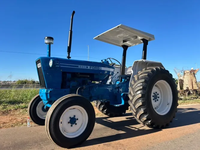 Trator Ford 6600 - 1989 