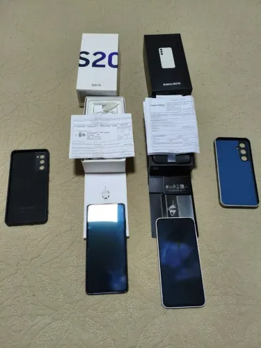 Galaxy S23FE + Galaxy S20 FE