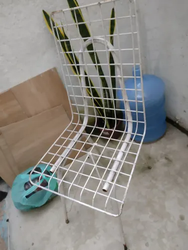 Cadeira de ferro usada