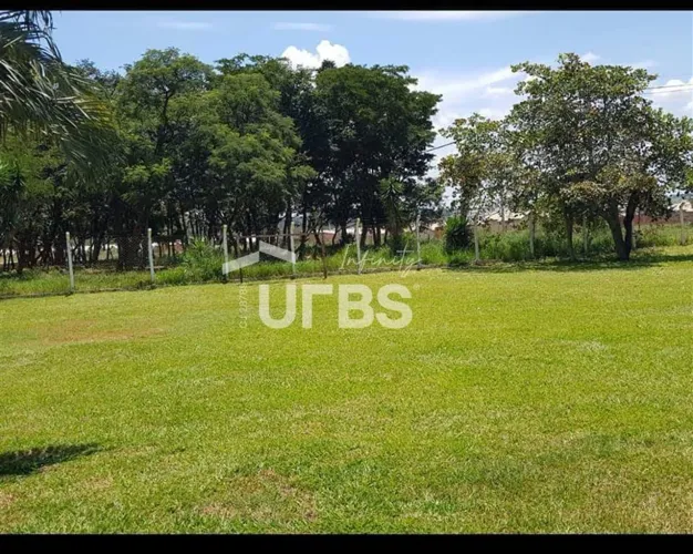 Chácara com 13.650m² 3 quartos à venda no bairro Chácaras Uirapuru