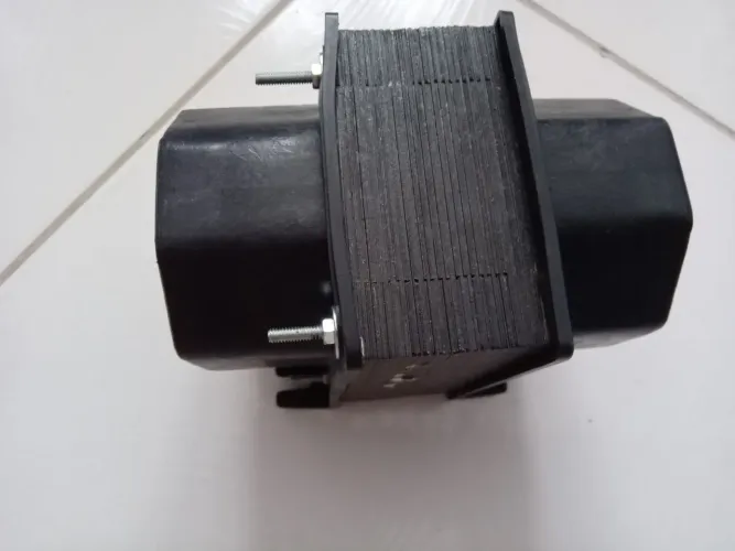TRANSFORMADOR 5000 VA (NOVO)