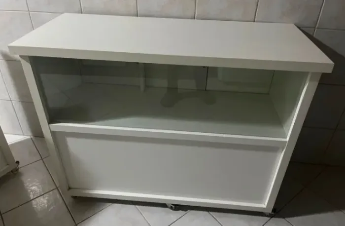 Balcaõ EXPOSITOR BRANCO EM MDF DE QUALIDADE