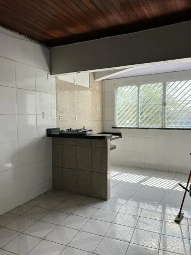 Casa na Avenida Camboa - 3 Quartos - Próximo Slz shopping