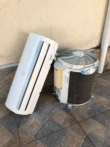 Ar condicionado split 12.000 btus + Instalação