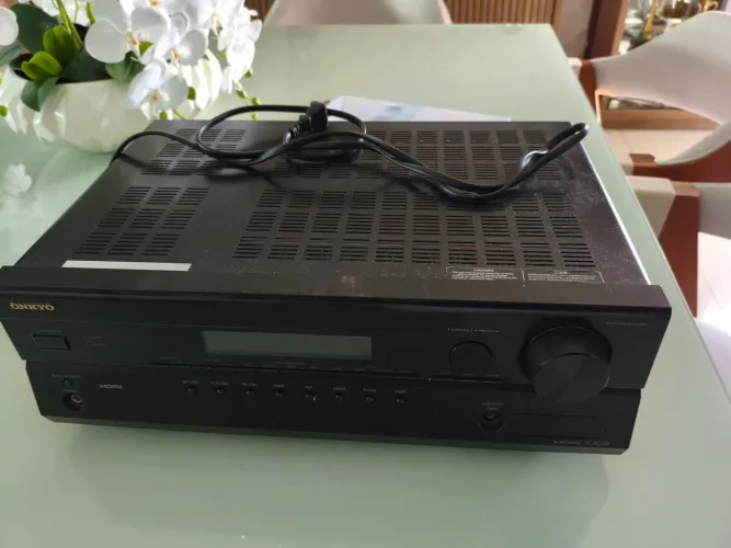 Receiver ONKYO TX-SR308 - Com Defeito - Para Conserto ou Retirada de Peças.