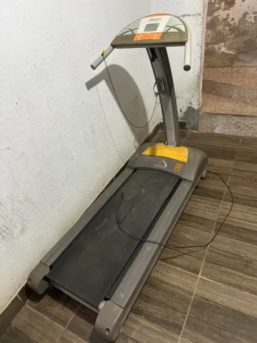 Vendo esteira atletic 400