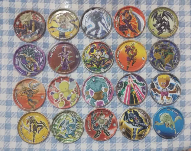 Coleção Yu-Gi-Oh Metal incompleta