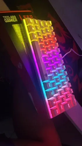 Teclado mecânico 60%