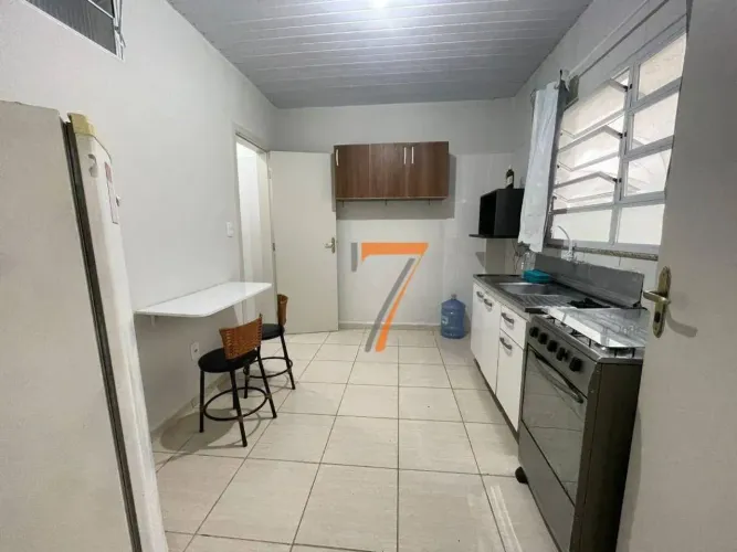 Apartamento com 1 dormitório para alugar, 60 m² por R$ 1.600,02/mês - Estreito - Florianóp