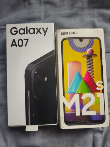 LEIA A DESCRIÇÃO!!! 2 Celulares da Samsung com Defeito