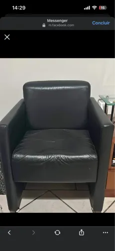 2 Poltronas de couro
