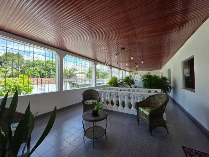 Linda Casa no Campos Elíseos  com 2 Suítes Master, R$ 650 MIL