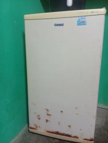 Vende-se Frigobar Consul