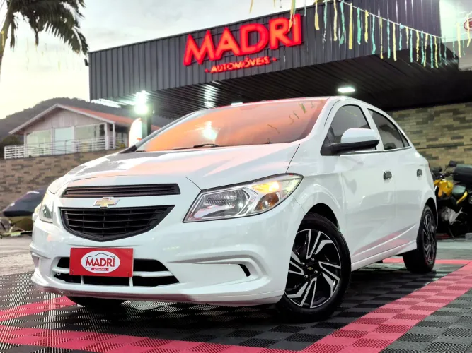 Chevrolet Onix JOY Hatch 1.0 8V Flex Mec. 4P 2018