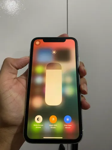 iPhone XR todo original