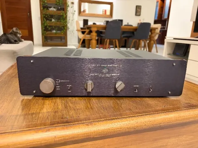 Pre amplificador valvulado Counterpoint SA-1000