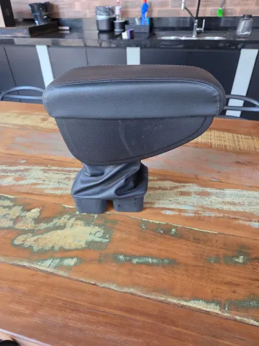 Apoio de braço com porta objetos y