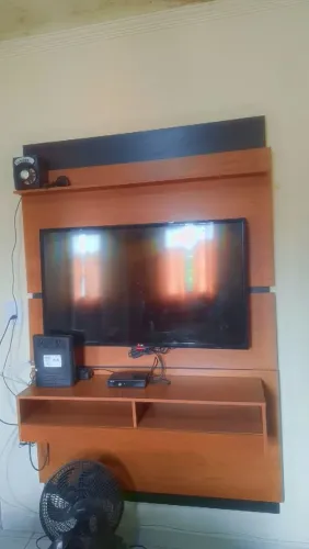 Vendo rack suspenso preço de desapego $300,00