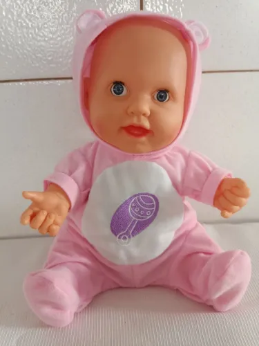 Boneca Importada 27 cm sentada 
