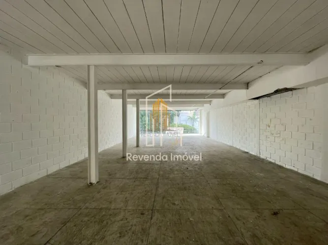Prédio Comercial á Venda na Barra funda, 900m² 3 Pavimentos, 5 banheiros. com terraço