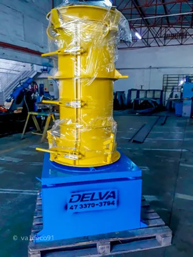 Conjunto vibratório para fabricação de tubos