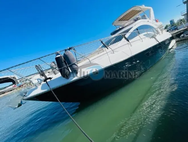 Lancha Intermarine 60  2 x Volvo D13  900 HP Impecável!!!  Oportunidade!!!