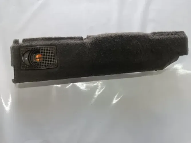 Suporte tampão lado esquerdo VW Parati GLS 91-95 (C/Detalhes) 