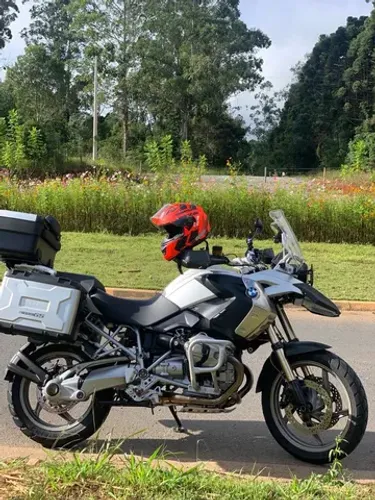 Bmw gs 1200 ACEITO TROCA POR CARRO OU OUTRA MOTO DE MEU INTERESSE MAIOR OU MENOR VALOR.