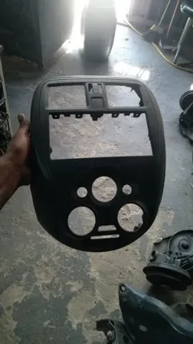 Moldura Nissan Versa