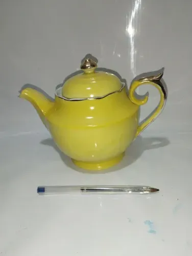 Bule de chá porcelana Mauá 