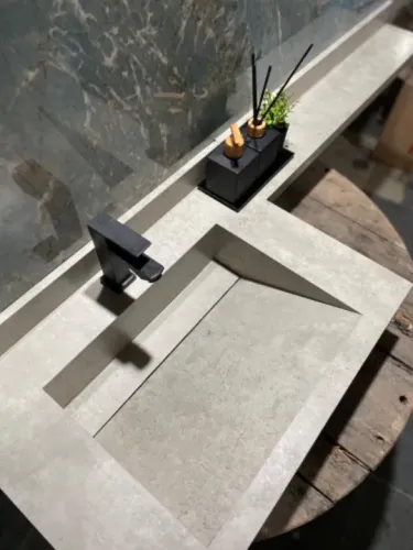 Pia de banheiro em porcelanato 