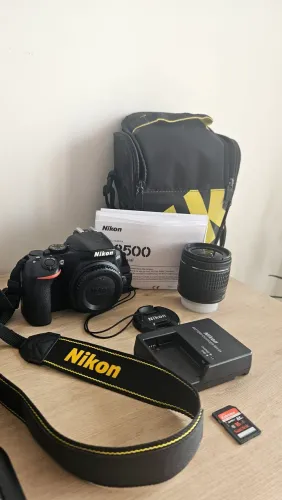 Câmera Nikon D3500 - Kit Completo