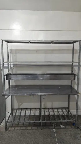 Bancadas de Inox com Codimentadora e Prateleira 
